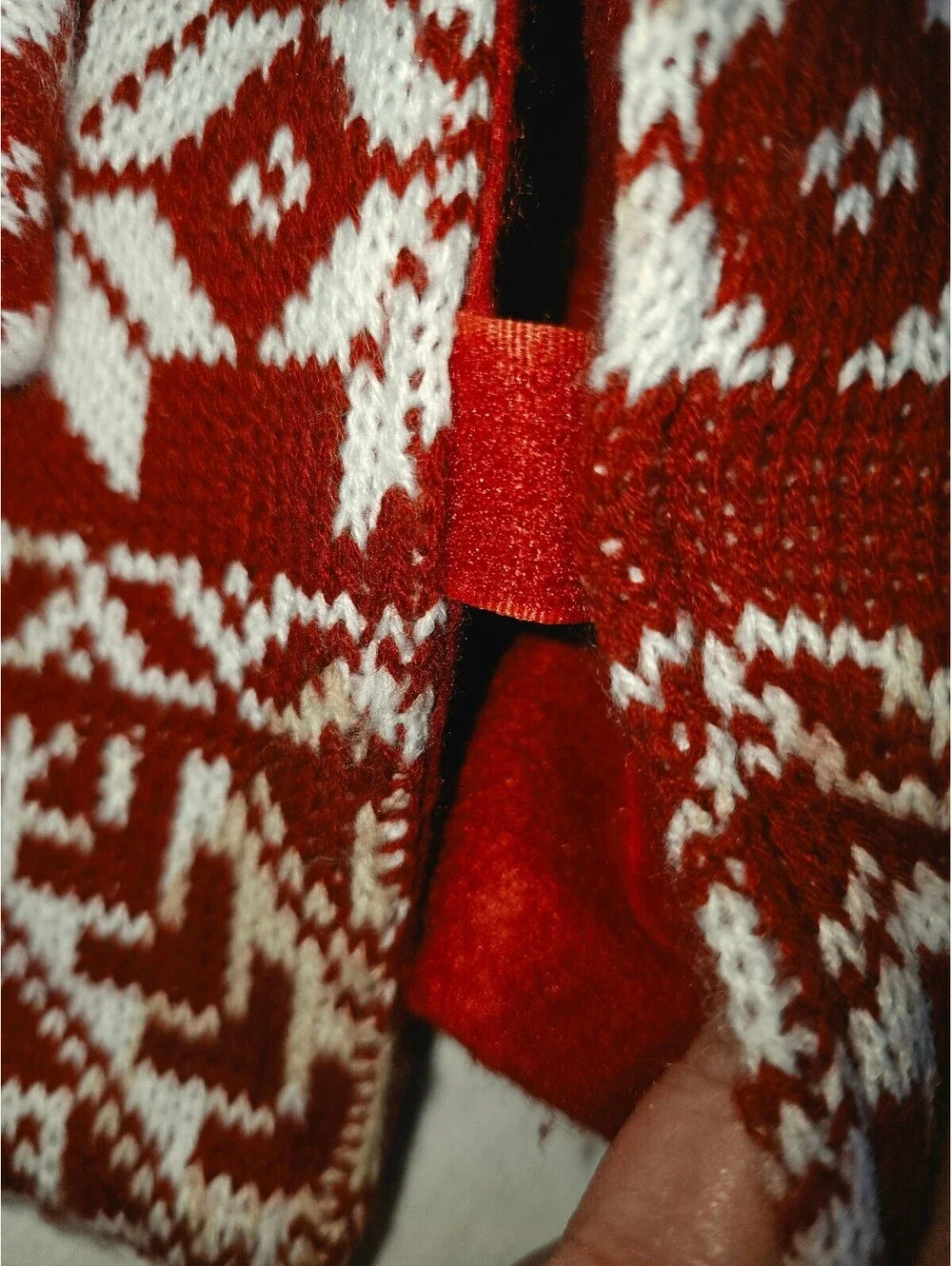 Red and white Nordic snowflake Christmas tree skirt